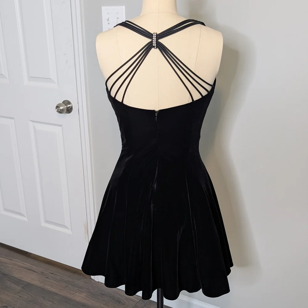 Betsy & Adam 80s 90s Black Velour‎ Fit Flare Mini Dress Size 6